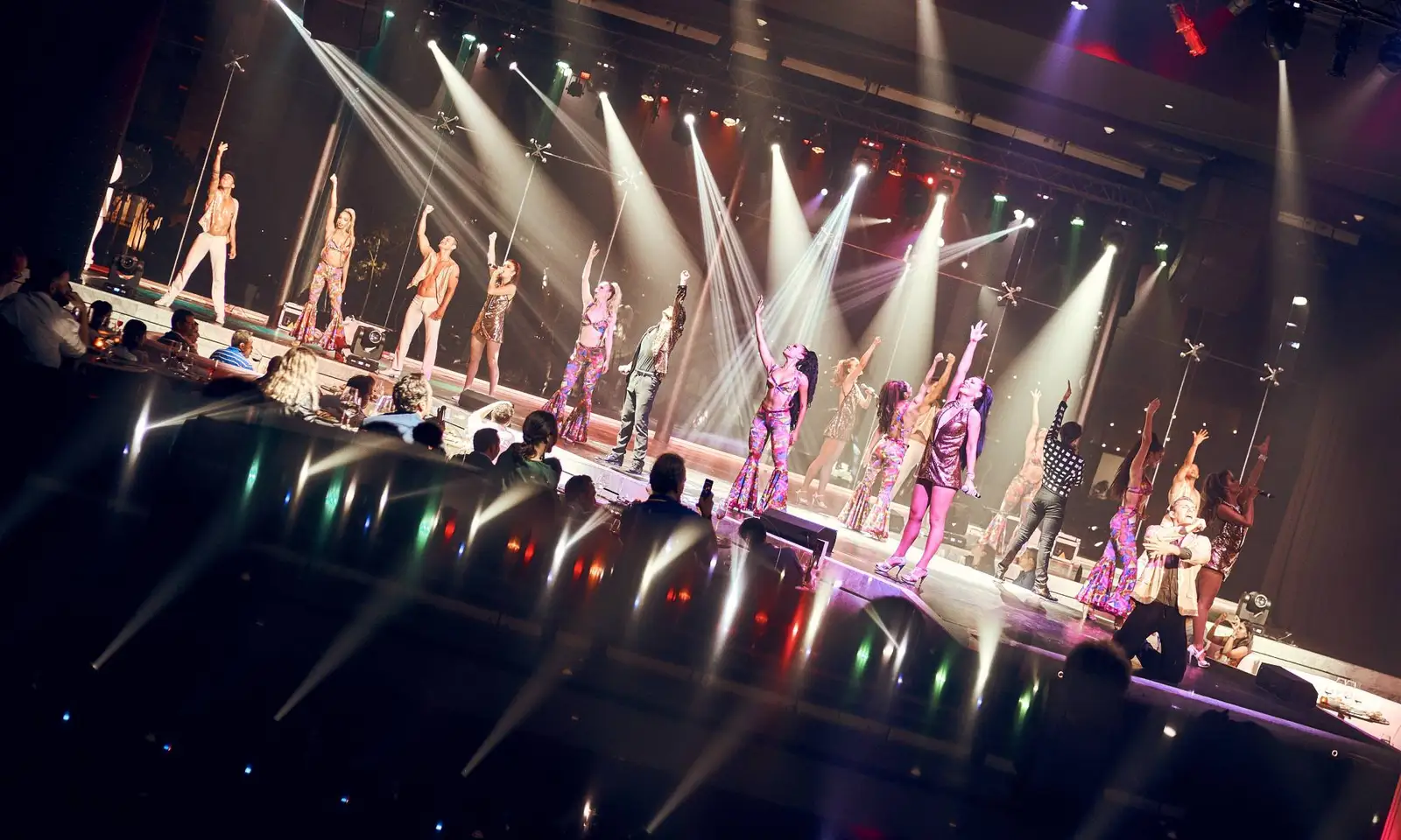 trs-coral-hotel-chic-cabaret-restaurant