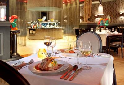 Dine & Drink