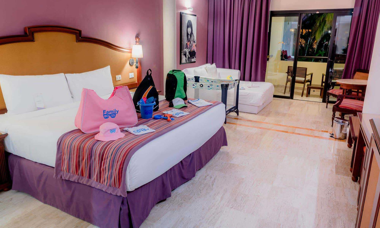 grand-palladium-vallarta-resort-spa-family-selection-junior-suite-1
