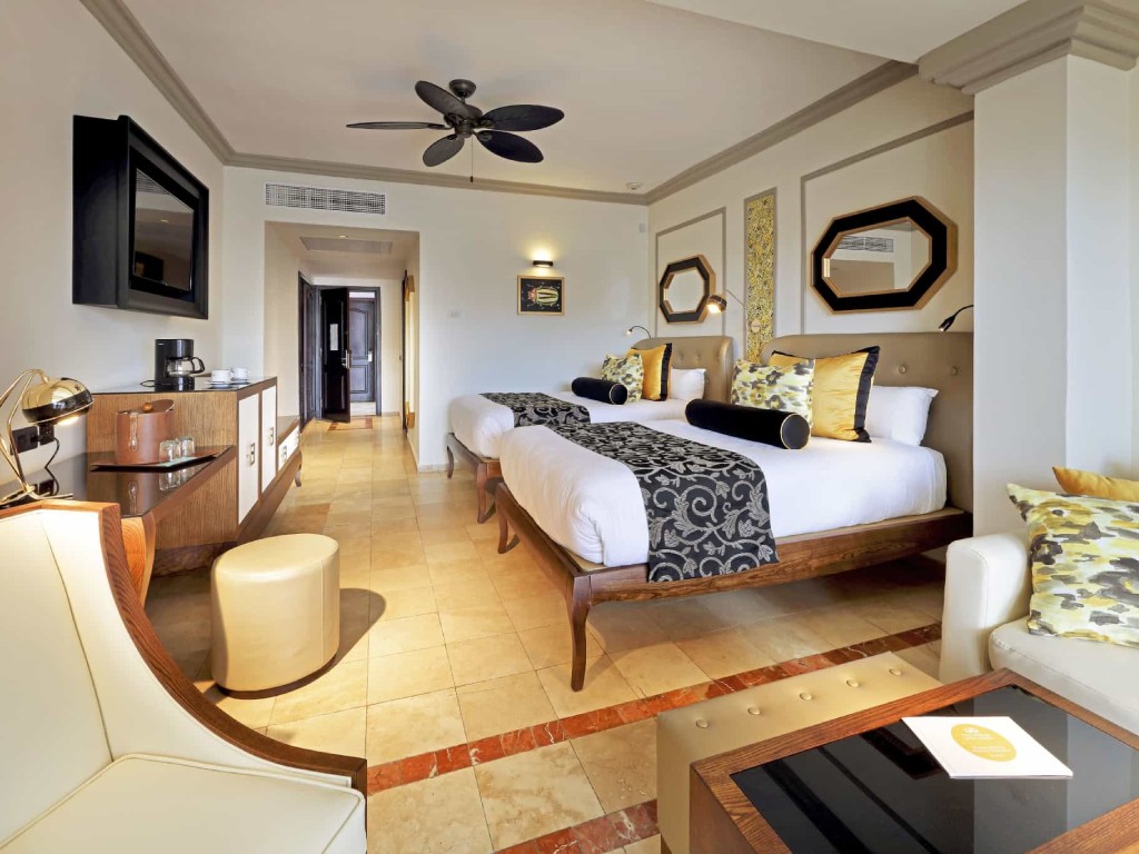 grand_palladium_lady_hamilton_junior-suite-ocean-view