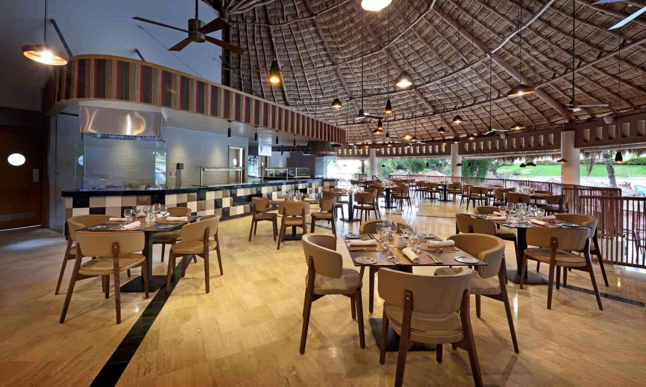 grand-palladium-vallarta-resort-spa-el-dorado-2