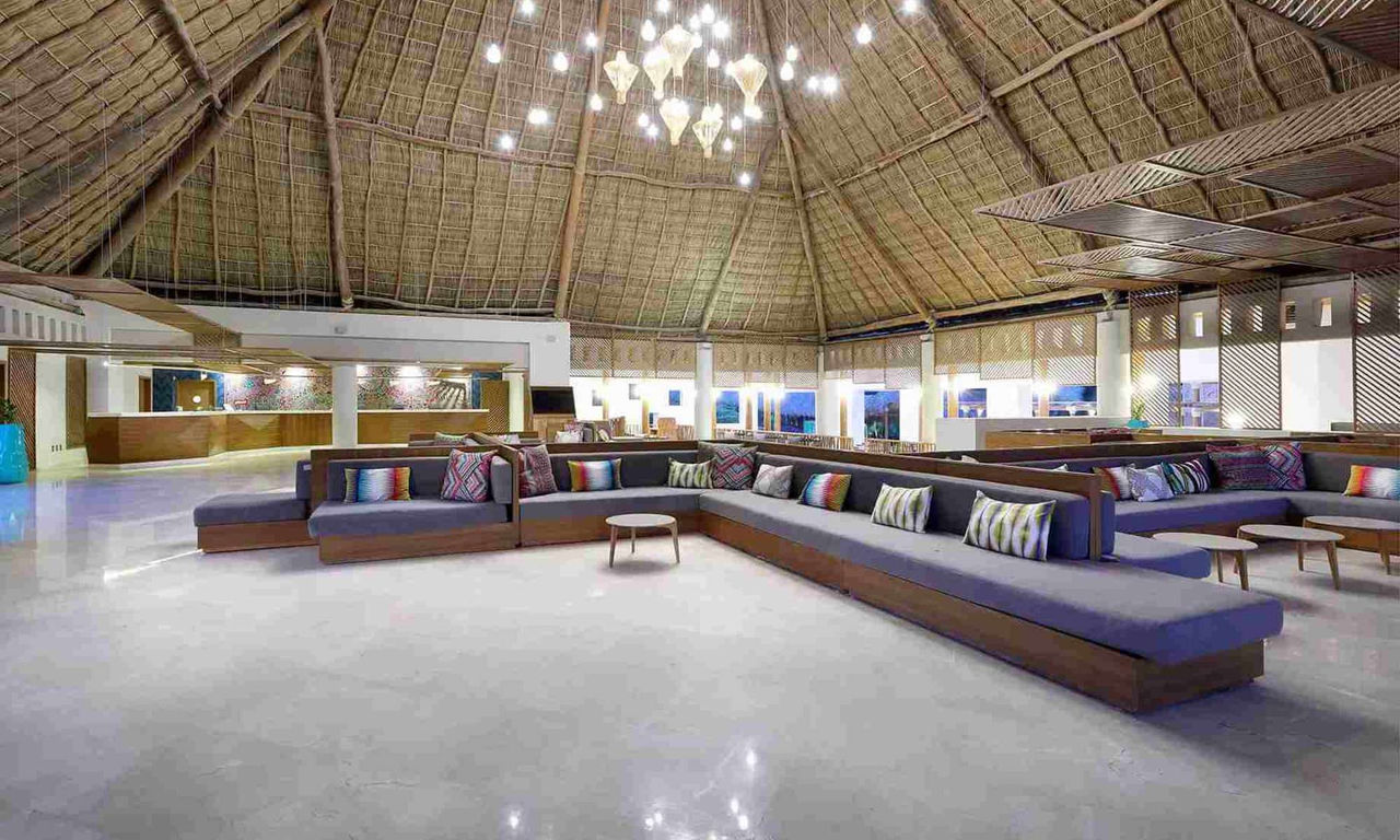 grand-palladium-vallarta-lobby